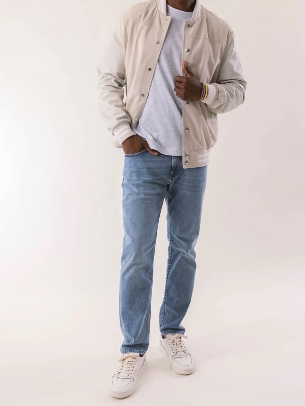 Eleventy Light Wash Slim Straight Jeans